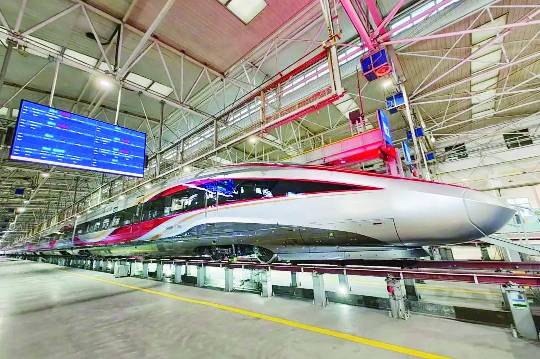 动车先睹为快 定员1154人九游会J9入口西安⇌香港智能(图2)