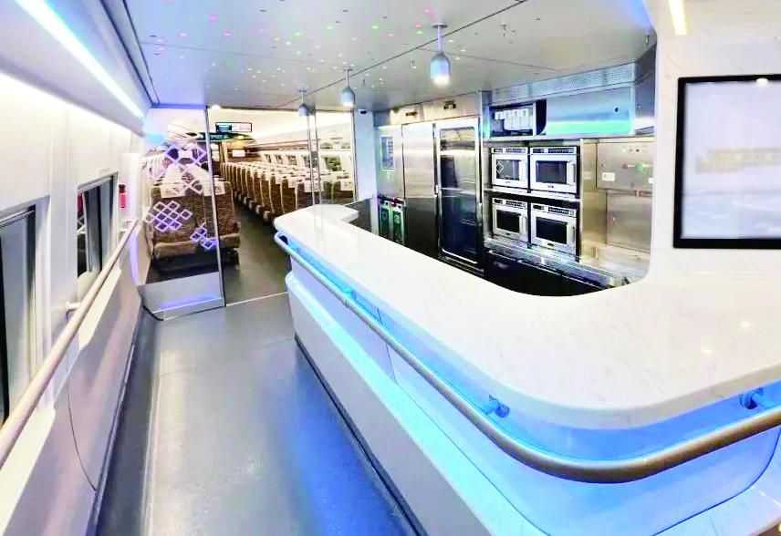 动车先睹为快 定员1154人九游会J9入口西安⇌香港智能(图4)
