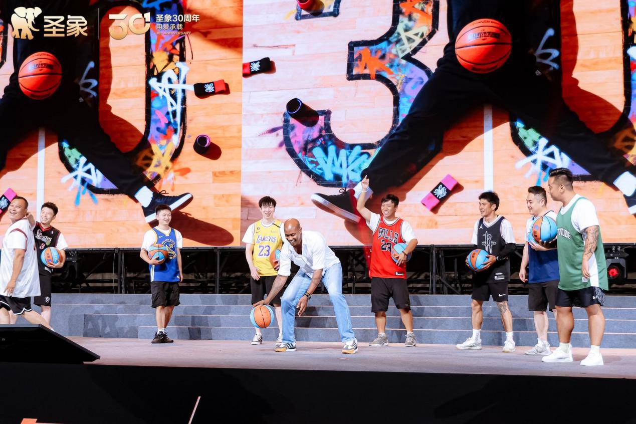 美好 书写家居行业 “长期主义” 答卷九游会圣象30周年从1亿用户到14亿(图8) 美好 书写家居行业 “长期主义” 答卷九游会圣象30周年从1亿用户到14亿(图8)